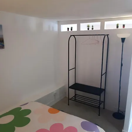 بيت شباب Happy Day كوستا دا كاباريكا