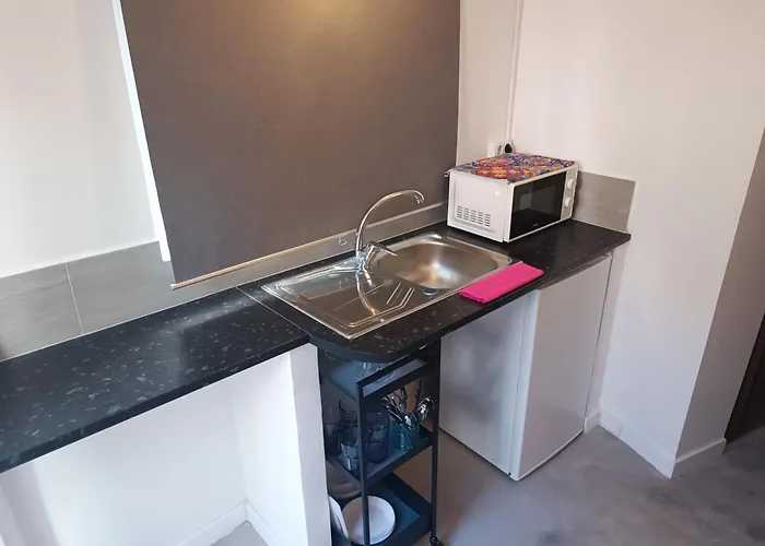 Happy Day Hostel Costa de Caparica